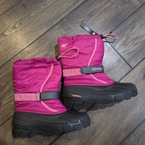 Sorel Fuchsia and Black Snow Boots